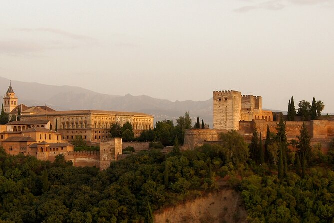 Guided tour of Alhambra and Generalife with Nasrid Palaces - Alcazaba: the fortress with a whole miniature city inside
