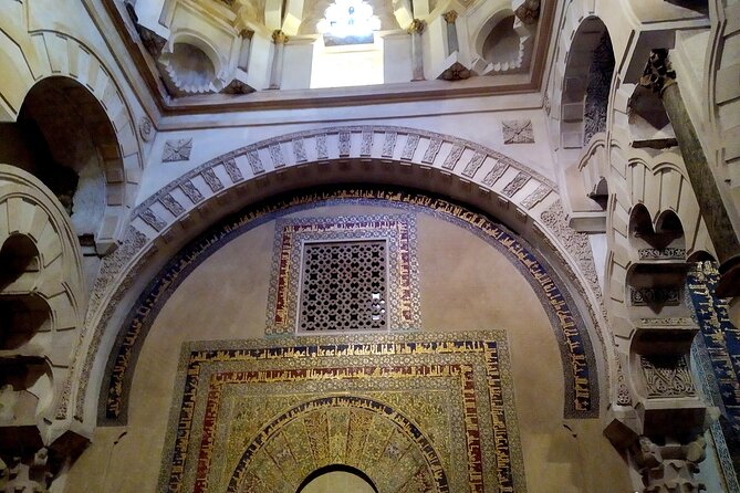 Guided tour of the Mosque-Cathedral of Cordoba in Spanish - Patio de los Naranjos meeting point and the 12:15 start