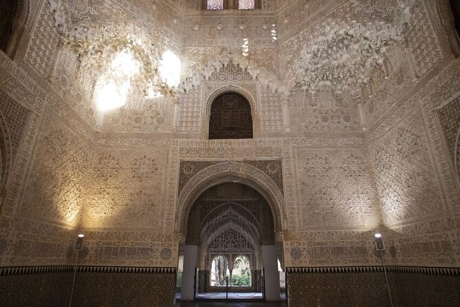 Guided Walking Tour of the Alhambra in Granada - Price and Logistics for a $78.44 Alhambra Day