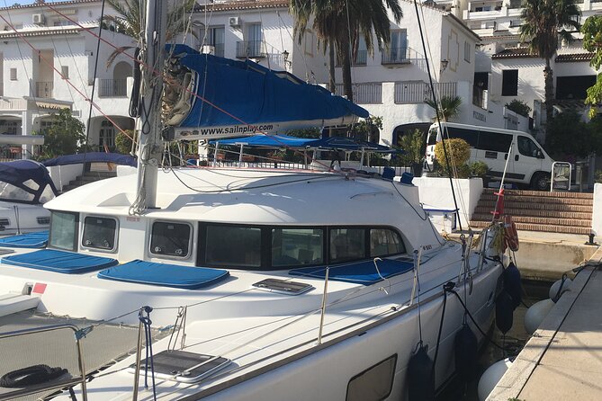 Half-Day Luxury Catamaran Sailing Cruise in Granada - Drinks included, and the practical side of cruising open-bar style