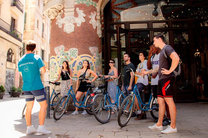 Historical and Modernist Bike Tour Barcelona - Museu Picasso in 10 minutes: a quick taste, no ticket pressure
