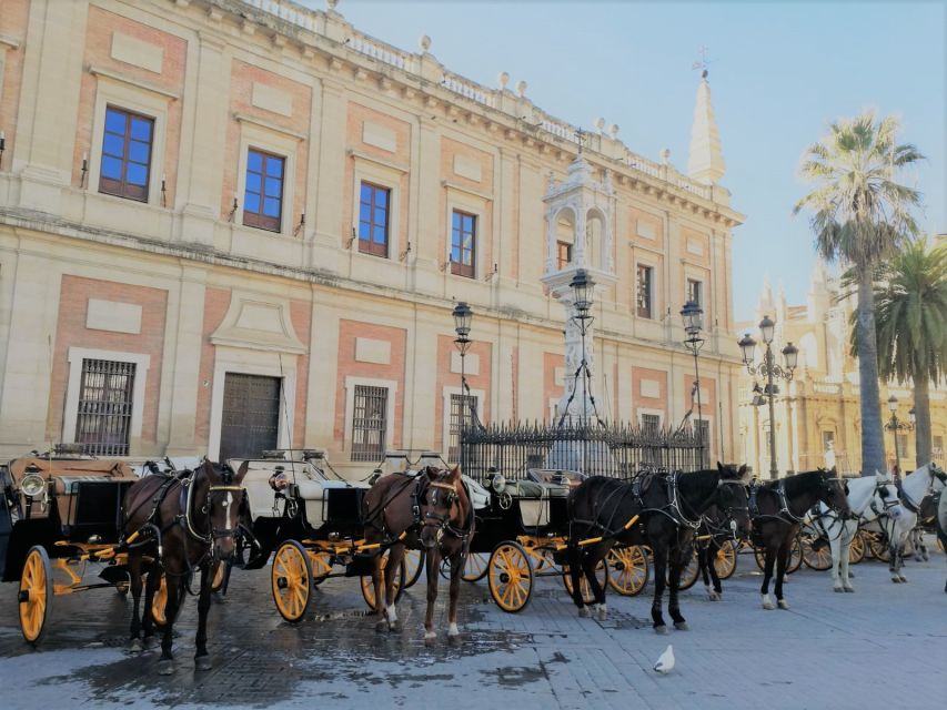 Horse-Drawn Carriage Ride Through Seville - Plaza de España and María Luisa Park, where the photos actually make sense