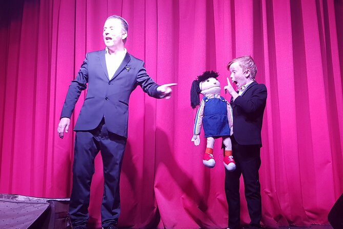 House of Illusion Magic Show with Drinks - A smart Salou evening: magic with comedy and drinks