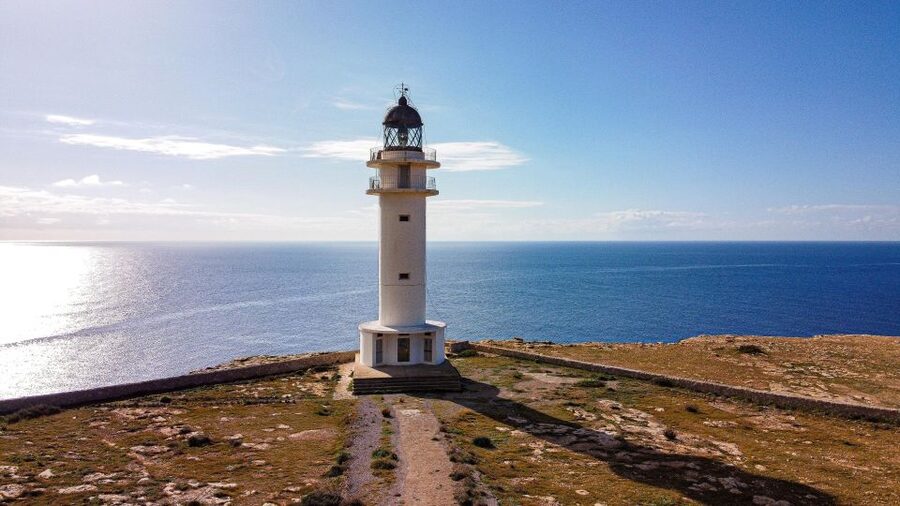 Ibiza: Platja d'en Bossa Round-Trip Transfer to Formentera - What $34 gets you: value for a one-day Formentera hit