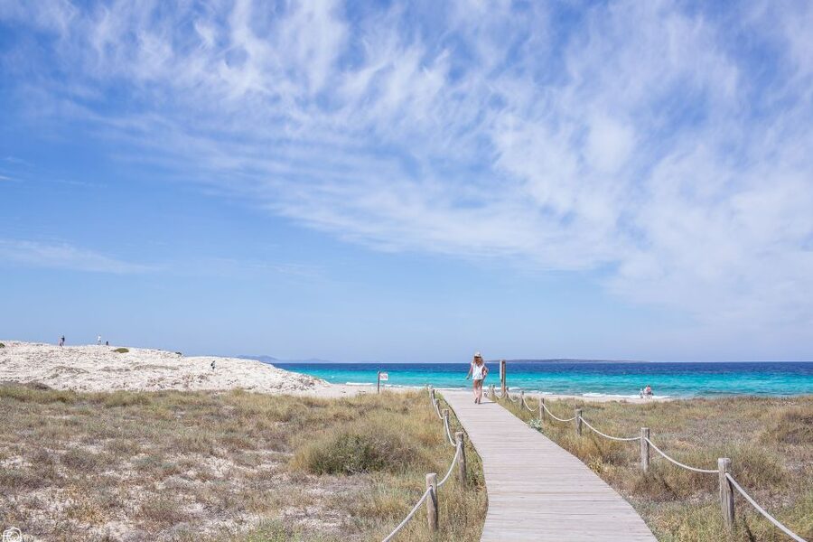 Ibiza: Santa Eulalia Round-Trip Transfer to Formentera - Bring a Bicycle for Free: Fast Beach Hopping Without the Hassle