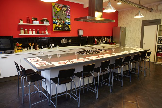 Interactive Paella & Market: Bottomless Wine & Rambla Views - Crema Catalana: the sweet you can actually master