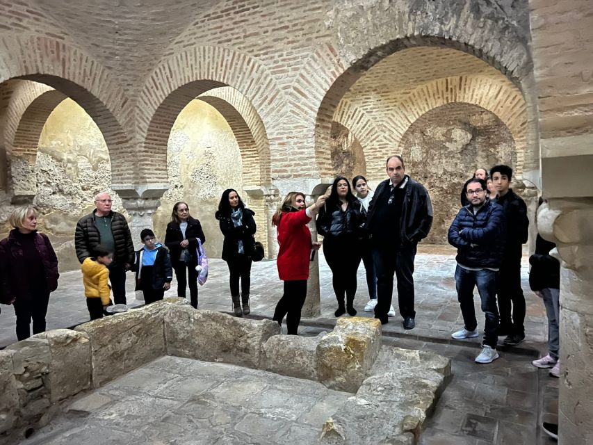Jaén: 3-hour tour, Cathedral, Jewish Quarter and Arab Baths - Jaén Cathedral interior visit: the Renaissance project behind earlier Gothic roots