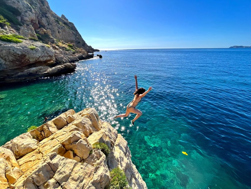Jávea: Cala Tango and San Antonio Nature Reserve Kayak Tour - Price and value check: what $59 buys for 2.5 hours