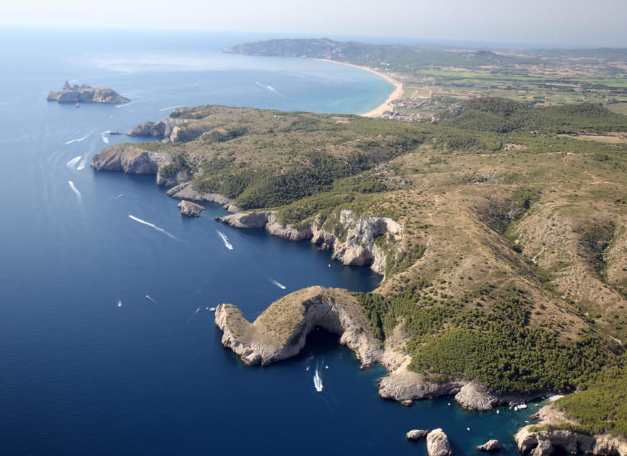 L'Estartit: Boat Trip to the Medes Islands and the NP Caves - Glass-Bottom Underwater Viewing: The Best Use of Your Time