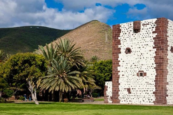 La Gomera Day Trip from Tenerife - Torre del Conde and San Sebastián Streets: Historic Power Points