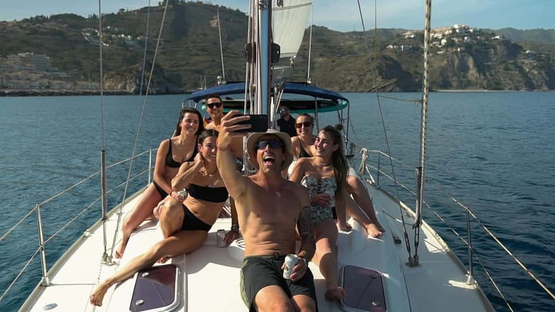 La Herradura: Sailing with a view of dolphins - Entering the water time: Bavaria 37 sailing with drinks and music