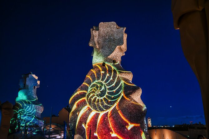 La Pedrera - Casa Mila Night Experience - Getting to the meeting point and managing the 1.5-hour pace