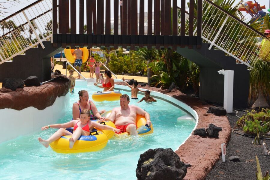 Lanzarote: Aqualava Waterpark Entrance Ticket - Getting in and set up fast at the park entrance