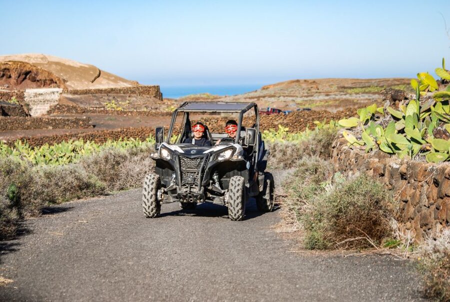 Lanzarote: Guided Off-Road Volcano Buggy Tour - Itinerary walkthrough: Guatiza quarries to Peñas del Chache