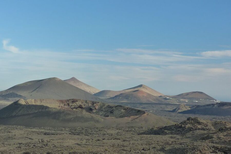 Lanzarote: Guided Volcano Hike with Transfers - The 3.5 to 4 hour hike route, in plain terms