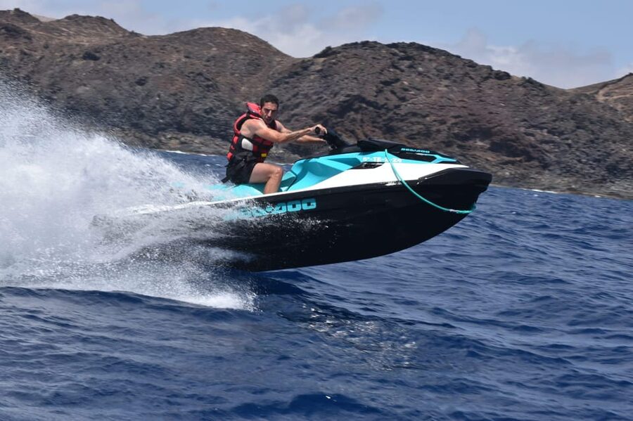 Lanzarote: Jet Ski Tour - Locker, gear, and what to bring so you’re not uncomfortable