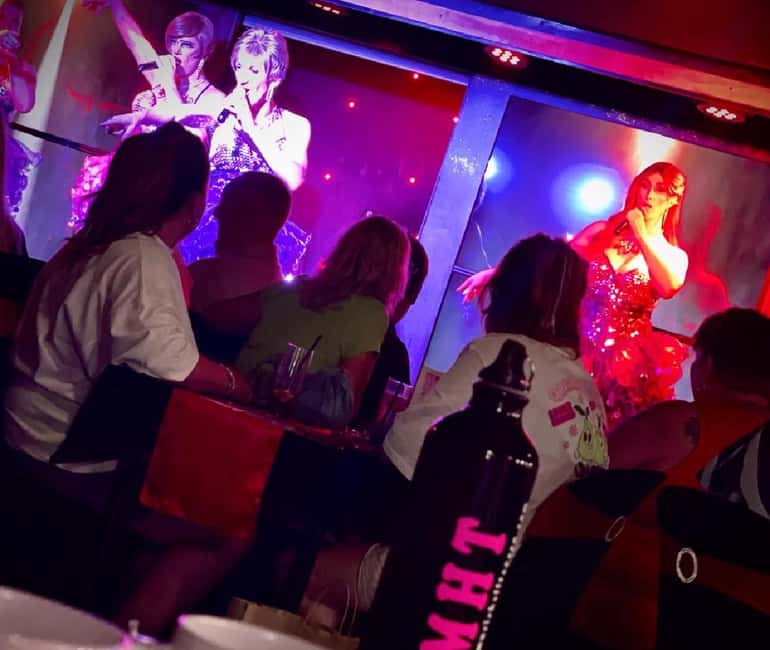 Lanzarote: MHT - Music Hall Tavern - Comedy Drag Dinner Show - Drinky bits, paid bar, and what the comedy level really means