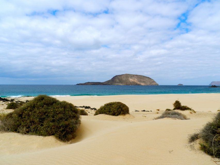 Lanzarote: Return Ferry to La Graciosa with Bus Pickup - Value and Price: What You Really Pay For