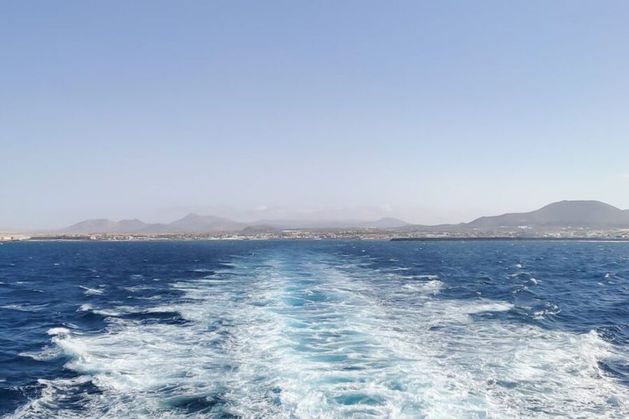 Lanzarote: Return or 1-Way Ferry to Fuerteventura with Wifi - Practical tips I’d use to avoid common hassles