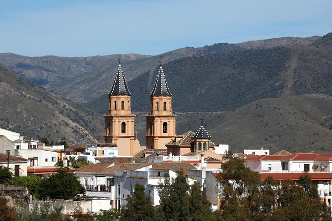 Las Alpujarras Full-Day Tour with Optional Lunch from Granada - Pampaneira: quiet village time plus chocolate browsing