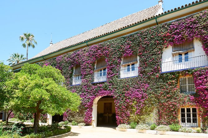 "Las Dueñas" Palace ticket + Audioguide - Your 1 to 2 hour visit, paced by the audioguide