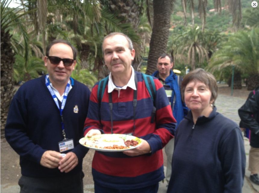 Las Palmas: Private Old City Guided Walking Tour with Tapas - FAQ