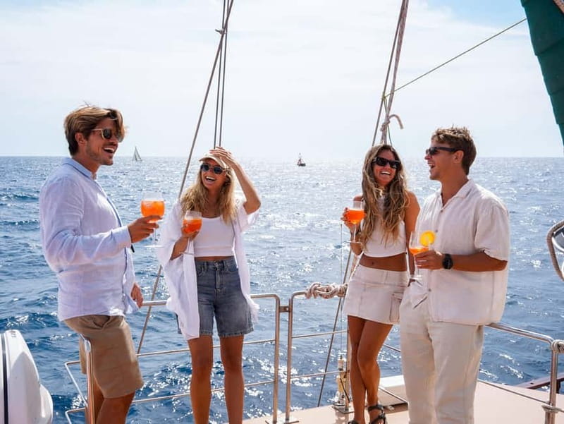 Live Music & Sunset Wooden Boat in Barcelona - When this sunset cruise is the best choice for your Barcelona plan