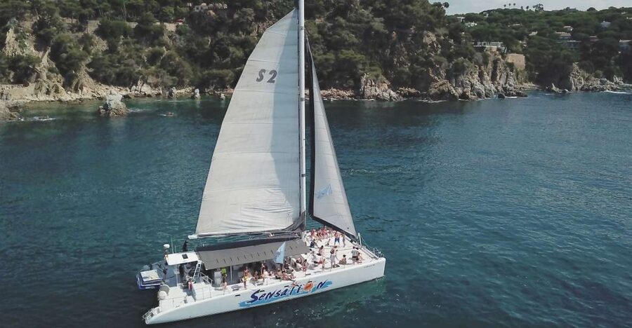 Lloret de Mar: Sunset Catamaran Cruise with DJ and Drinks - Why This Lloret de Mar Sunset Catamaran Feels Like a Real Night Out