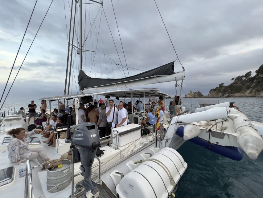 Lloret de Mar: Sunset Catamaran Cruise with DJ and Drinks - How to Time Your Evening With This Cruise