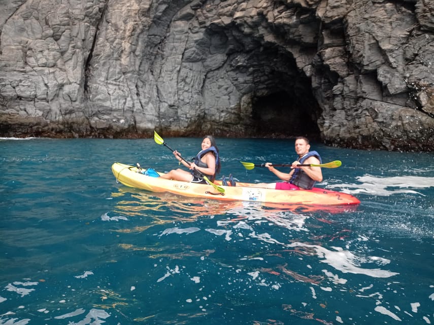 Los Cristianos: Kayak & Snorkel Tour with turtles and photos included - Where you meet at El Carmen 4, then step onto the water