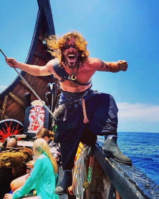 Los Cristianos: Whale Watching Cruise w/Swim Stop & Drinks - Where the whales and dolphins show up, Tenerife to La Gomera