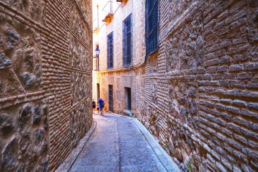 Madrid: 6-Hour Day Trip to Toledo with Guided Walking Tour - Your free time in Toledo: the best way to use it without stress