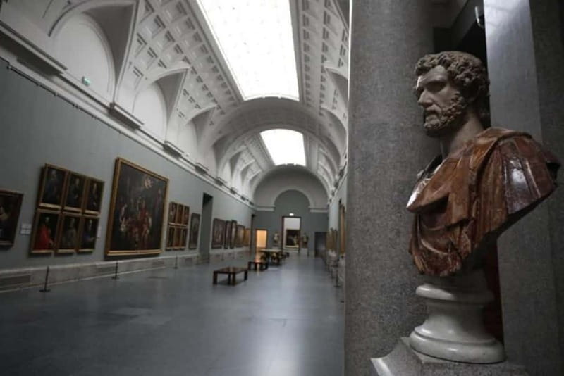 Madrid: Afternoon Prado Museum Tour with Skip-the-Line Entry - Velázquez’s Las Meninas: Perspective, Reality, and Court Portrait Games