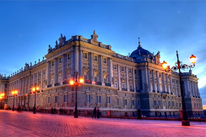 Madrid Best Walking Tour: Old city and Royal sites - Stop 1: Templo de Debod, an Egyptian Temple Rebuilt in Madrid