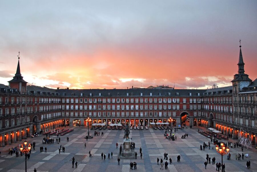 Madrid: City Highlights Guided Walking Tour - Where the tour fits in your Madrid plan