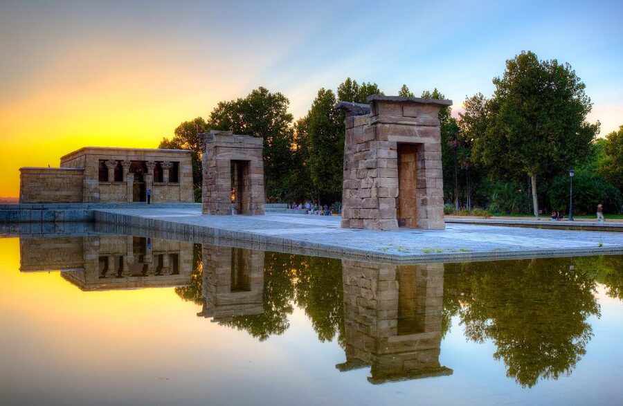 Madrid: City Highlights Guided Walking Tour - Plaza de España and Cervantes in the open-air center