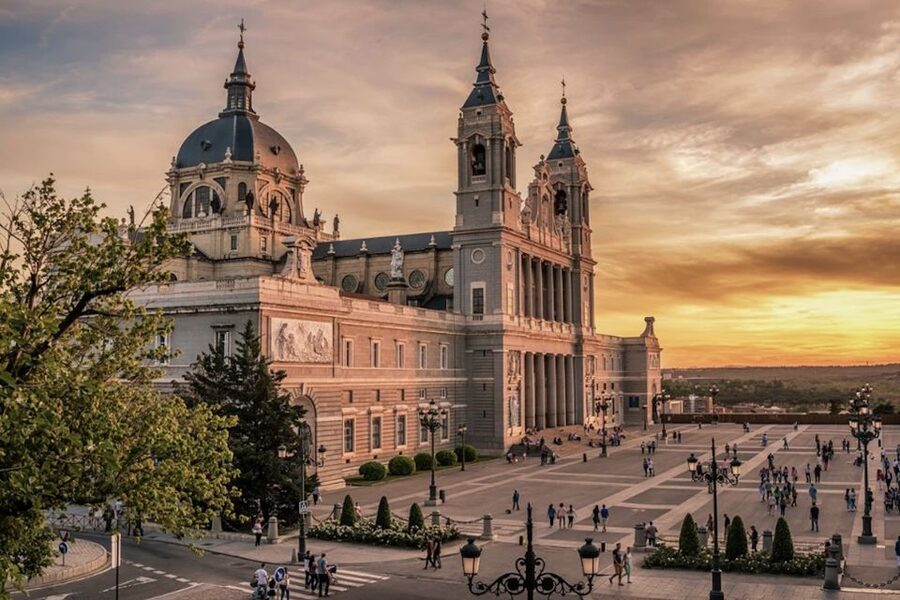Madrid: City Highlights Guided Walking Tour - Plaza de Oriente: the garden square with 20 kings