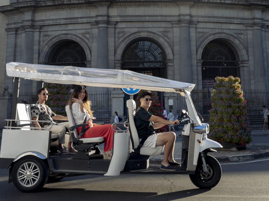 Madrid: Eco-Friendly, Private, and Unique Tuk Tuk Experience - Las Letras and Plaza de Santa Ana: finishing in a walkable mood