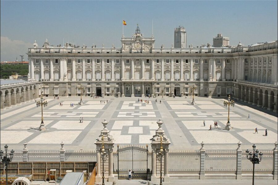 Madrid: El Prado Museum and the Royal Palace Guided Tour - Key things I’d circle before booking