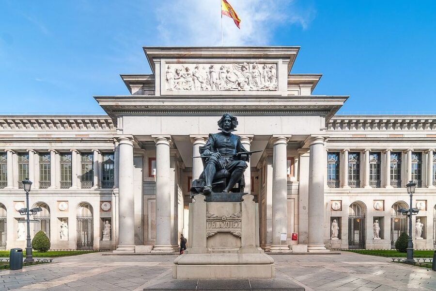 Madrid: El Prado Museum and the Royal Palace Guided Tour - How the Prado and the Palace fit together