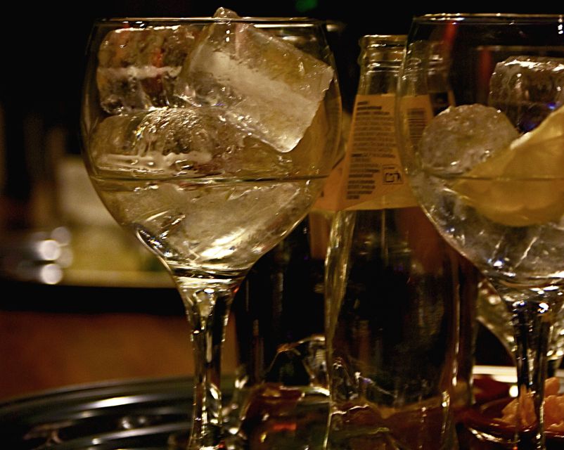Madrid: Flamenco Show at Tablao Sala Temple with Drink - Seats and premium views, what close really buys you