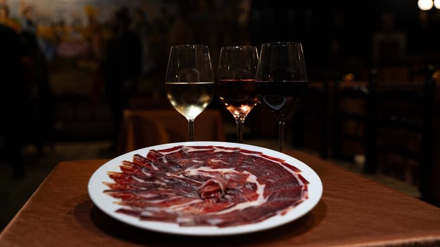 Madrid: Flamenco Show&Drink at Tablao 1911 (World's Oldest) - What to expect before, during, and after the show