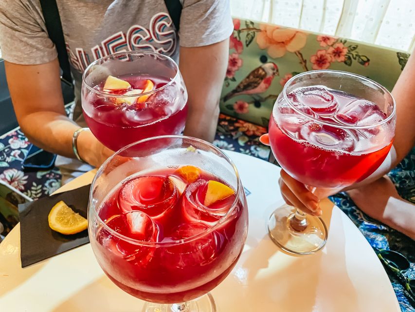 Madrid: Flamenco Show Entry Ticket with Drink & Artist Talk - What to expect from the bar: sangria, wine, beer, and non-alcoholic options
