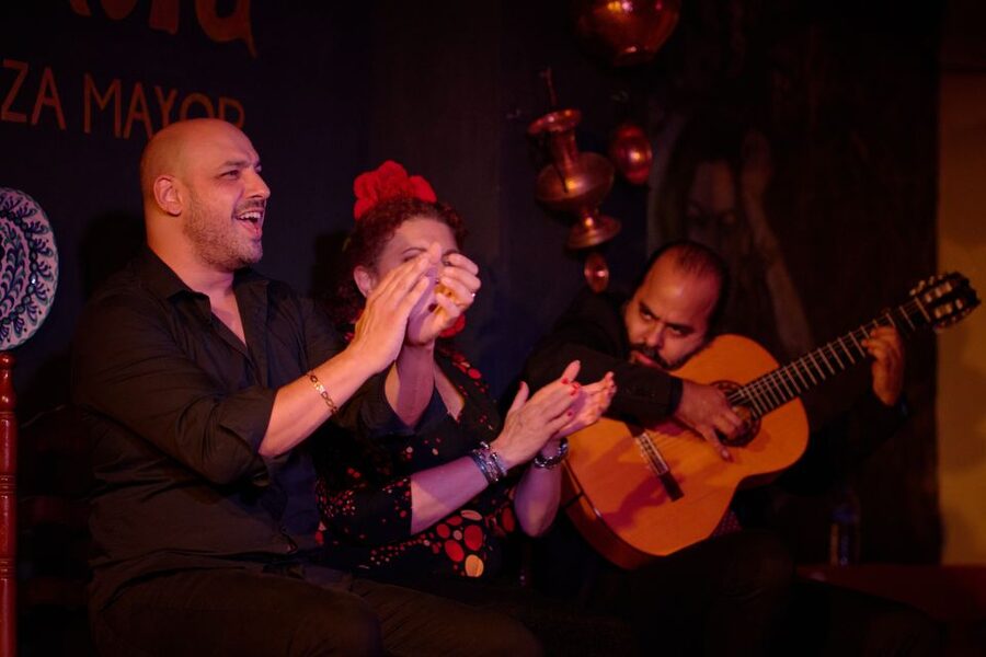 Madrid: Flamenco Show La Quimera with Drinks & Dinner Option - Tablao Flamenco La Quimera: the room where flamenco feels close