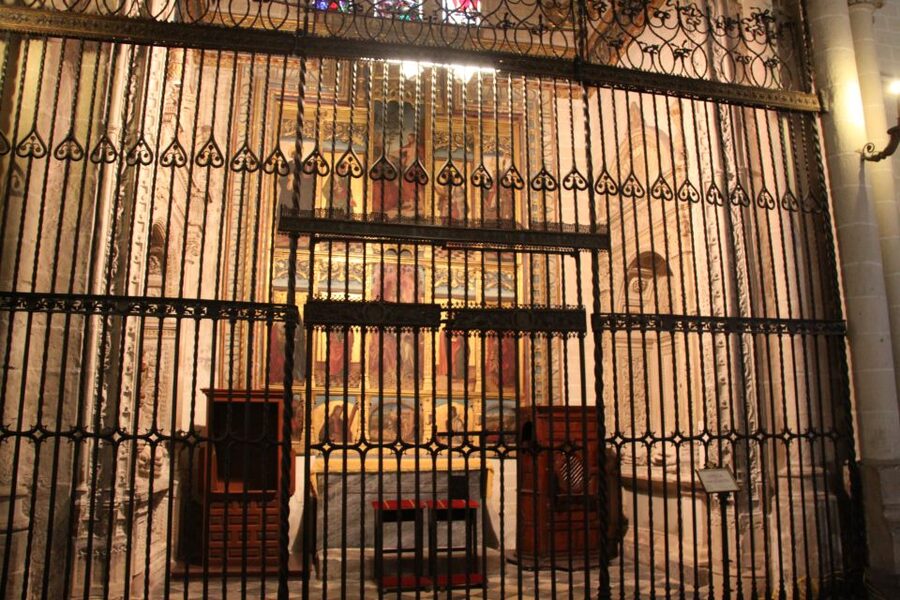 Madrid: Full-Day Guided Tour of Toledo with Cathedral Visit - Toledo Cathedral (Primada): Skip the Line, Then Take Your Time