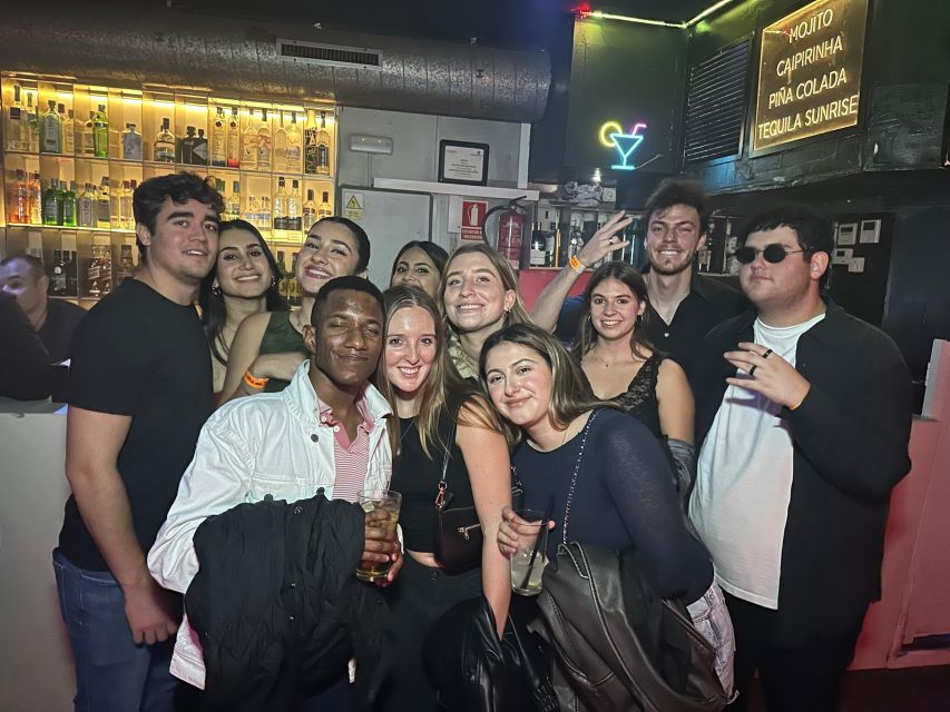Madrid: Guided Pub Crawl Madrid Experience and Club Entry - Where you start and how the group stays together