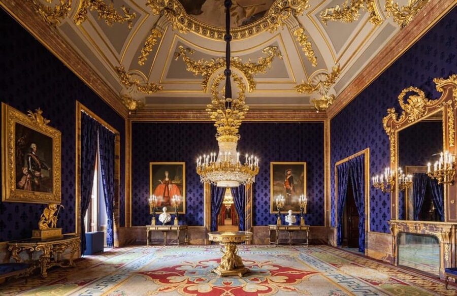Madrid: Guided Tour of the Royal Palace with Fast Access - Skipping the ticket line, and why 90 minutes is enough