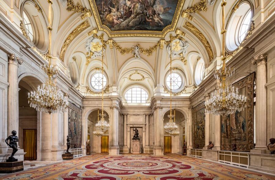 Madrid: Guided Visit to the Royal Palace - Art, instruments, and why the palace is more than paintings