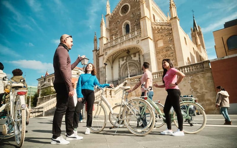 Madrid: Highlights Guided Vintage Bike Tour and Tapas Option - Gear, bike feel, and the reality of classic streets