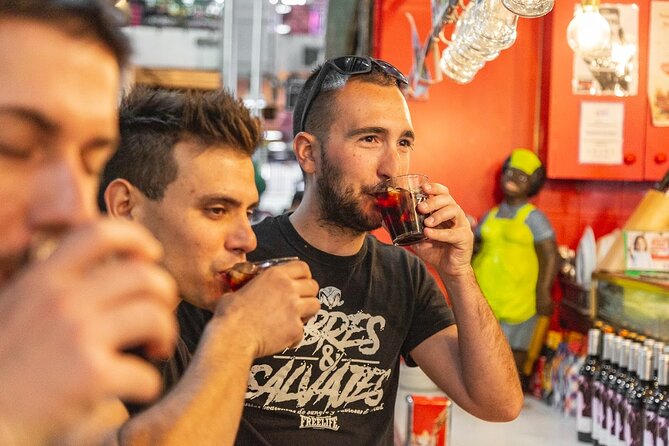 Madrid Historic Centre Food Tour with Authentic Tapas & Wines - Key things that make this Madrid food tour worth your time